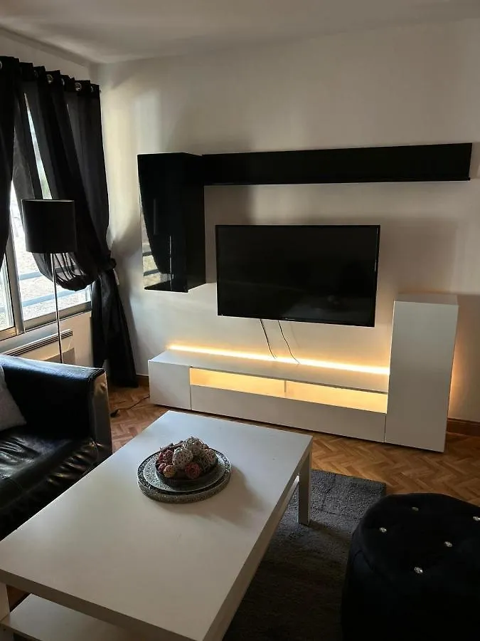 Chez Mymy Apartment Toulouse 0*,